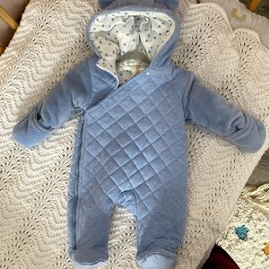 Infant snowsuit baby blue. 3-6 months. Never worn.